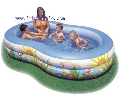 inflatable plastic pool